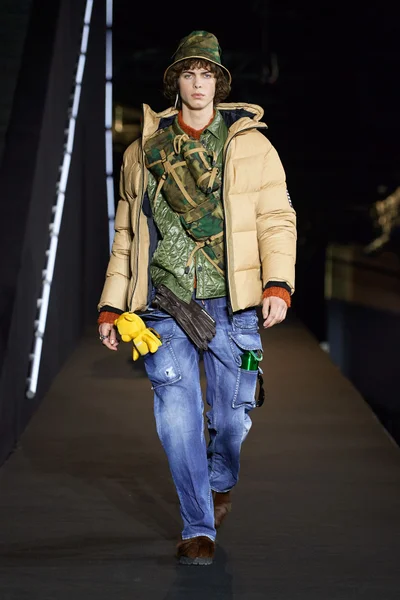Look 21